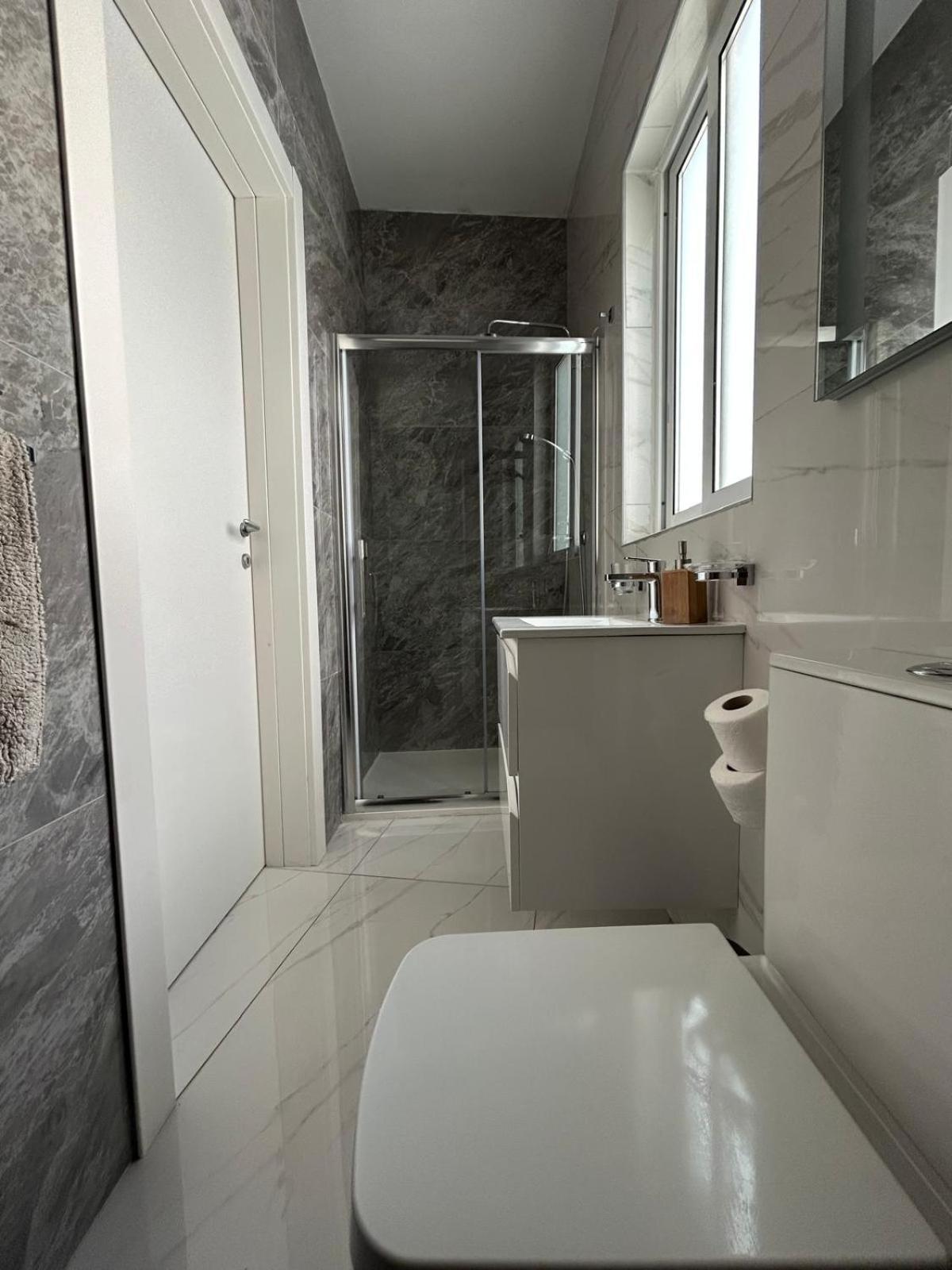 Exceptional 3-Bedroom Apartment, Sliema - Tigne Point! Екстериор снимка